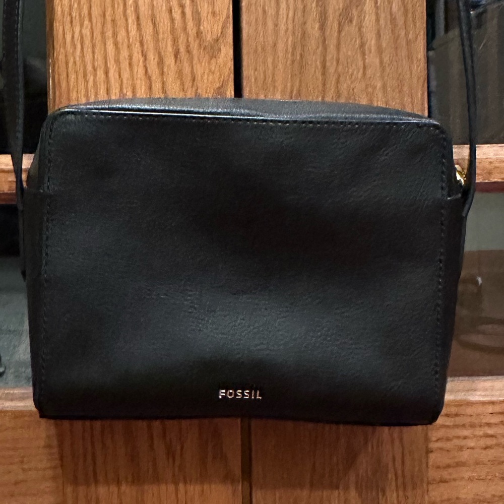 FOSSIL Leather Camera Crossbody Bag